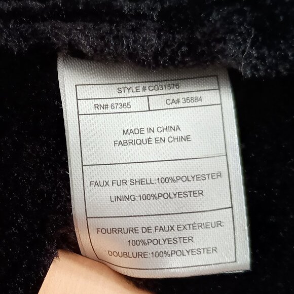 Cupcakes and Cashmere BaddieVest Black Faux Fur/Suede Asymmetrical Women’s S NWT - Picture 10 of 16